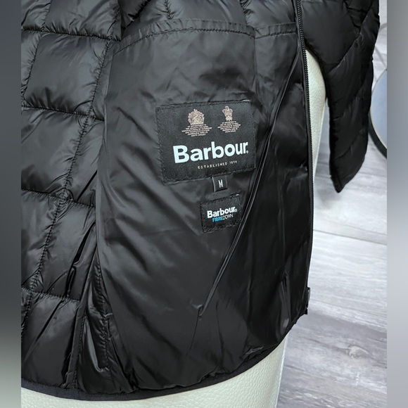 NWT - Barbour Unisex Lightweight Swale Quilted Jacket - Men M/Women L - Picture 7 of 11